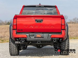 Toyota Tacoma Rear Shackle Kit - Rough Country